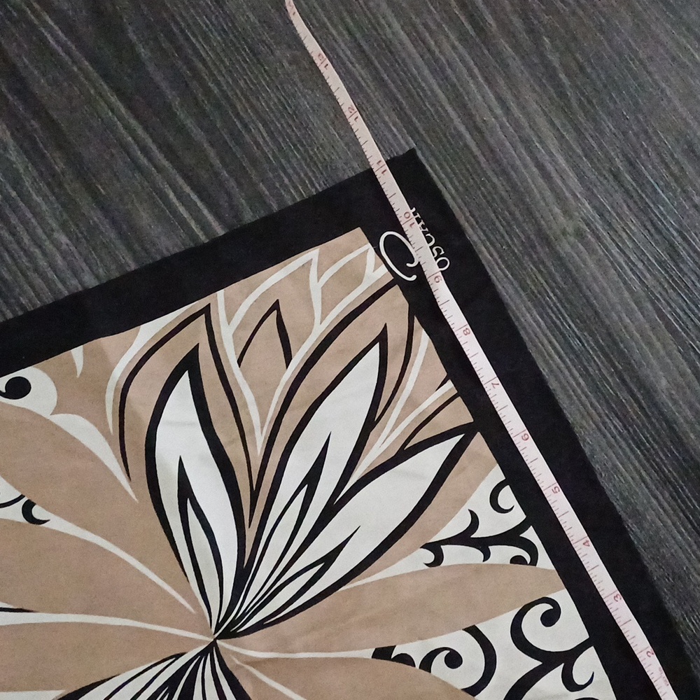 Oscar de la Renta vintage  absract floral silk scarf brown & beige - Picture 5 of 10